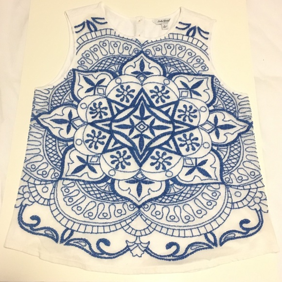 Lucky Brand Tops - Lucky Brand White Boho Tank Embroidered BlueFloral